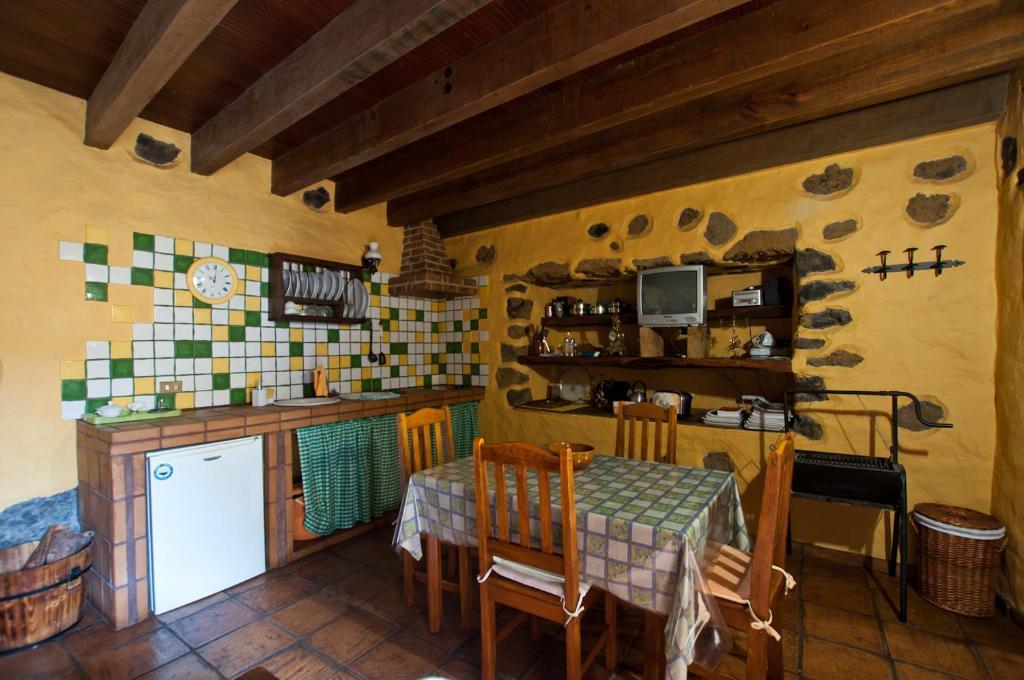 Casa Rural Poblado Jirdana La Torre  Bilik gambar